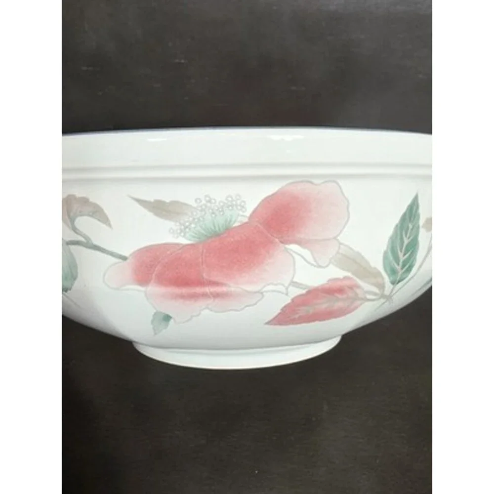 Mikasa Vintage Continental Silk Flowers Ceramic Serving Bowl.       8 1/2